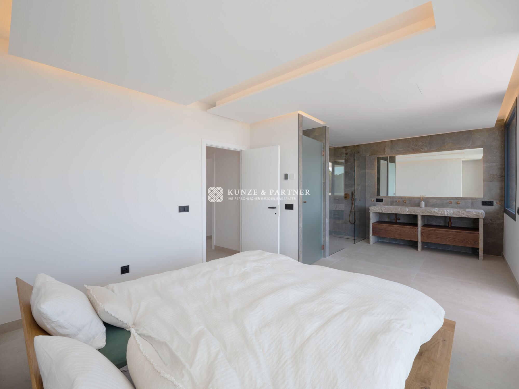 Masterbedroom mit Ba en Suite