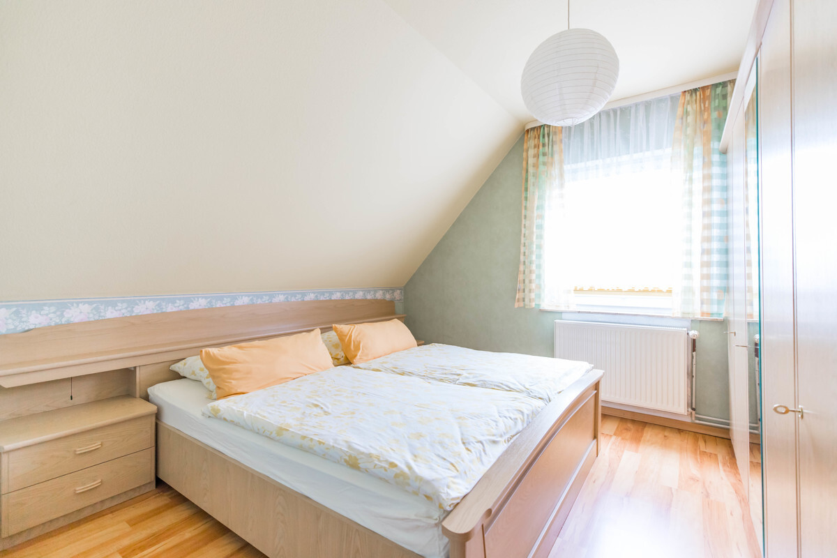 Wohnung 3 im DG - Schlafzimmer
