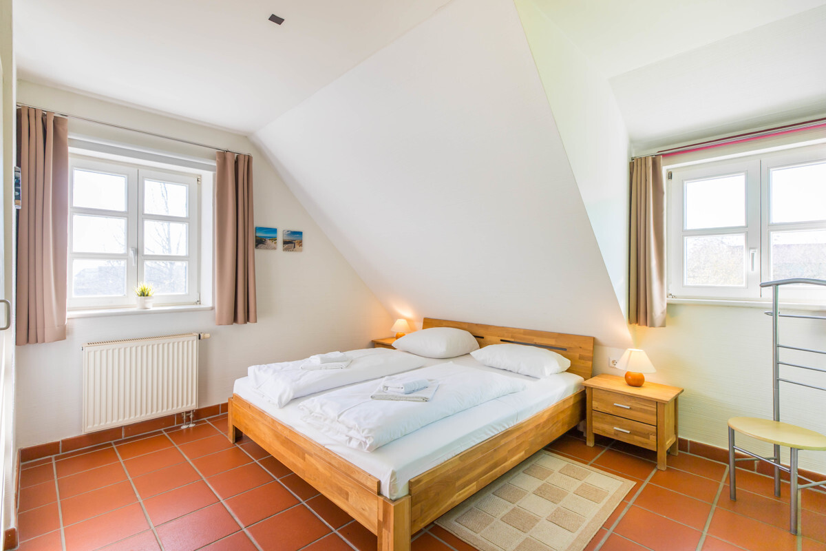 Schlafzimmer 1 im DG