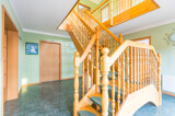 Treppe ins Dachgeschoss - 1. Wohnung