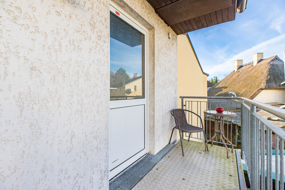 Nebengebäude  Zugang Wohnung 2 DG