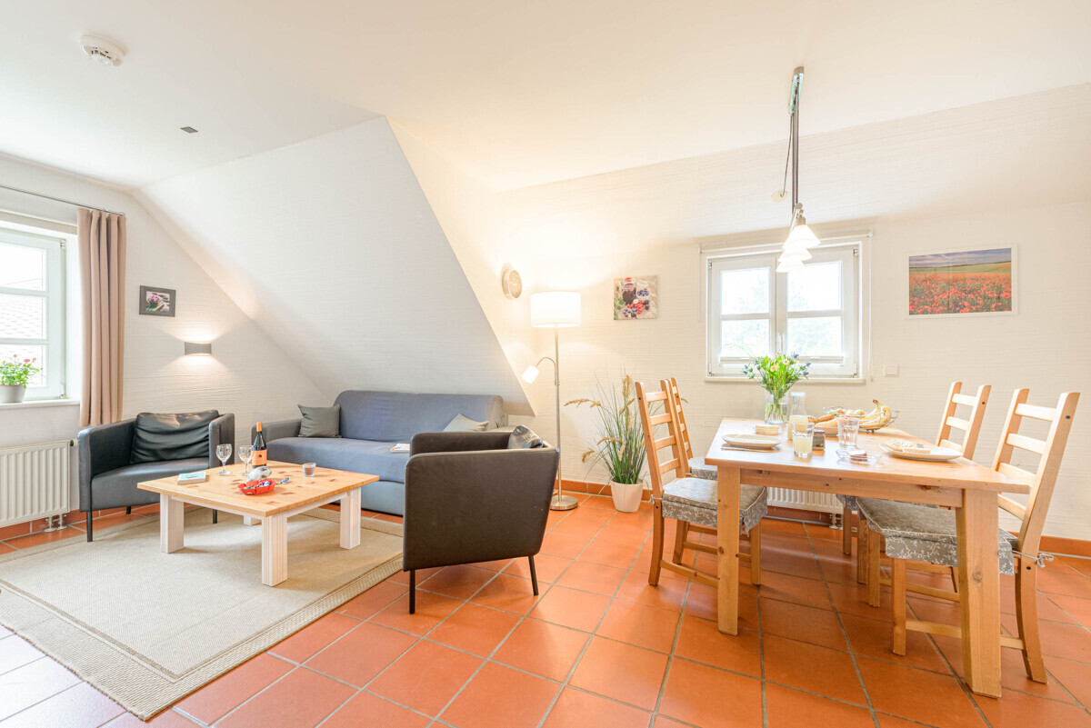 Wohn-/ und Esszimmer