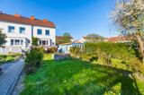 Haus- und Gartenansicht