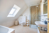 Badezimmer im OG