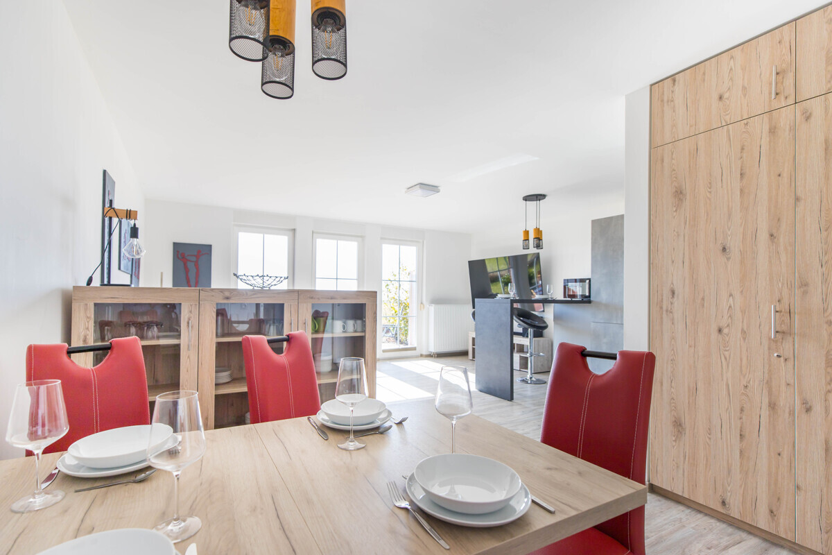 Essbereich mit Einbauschrank