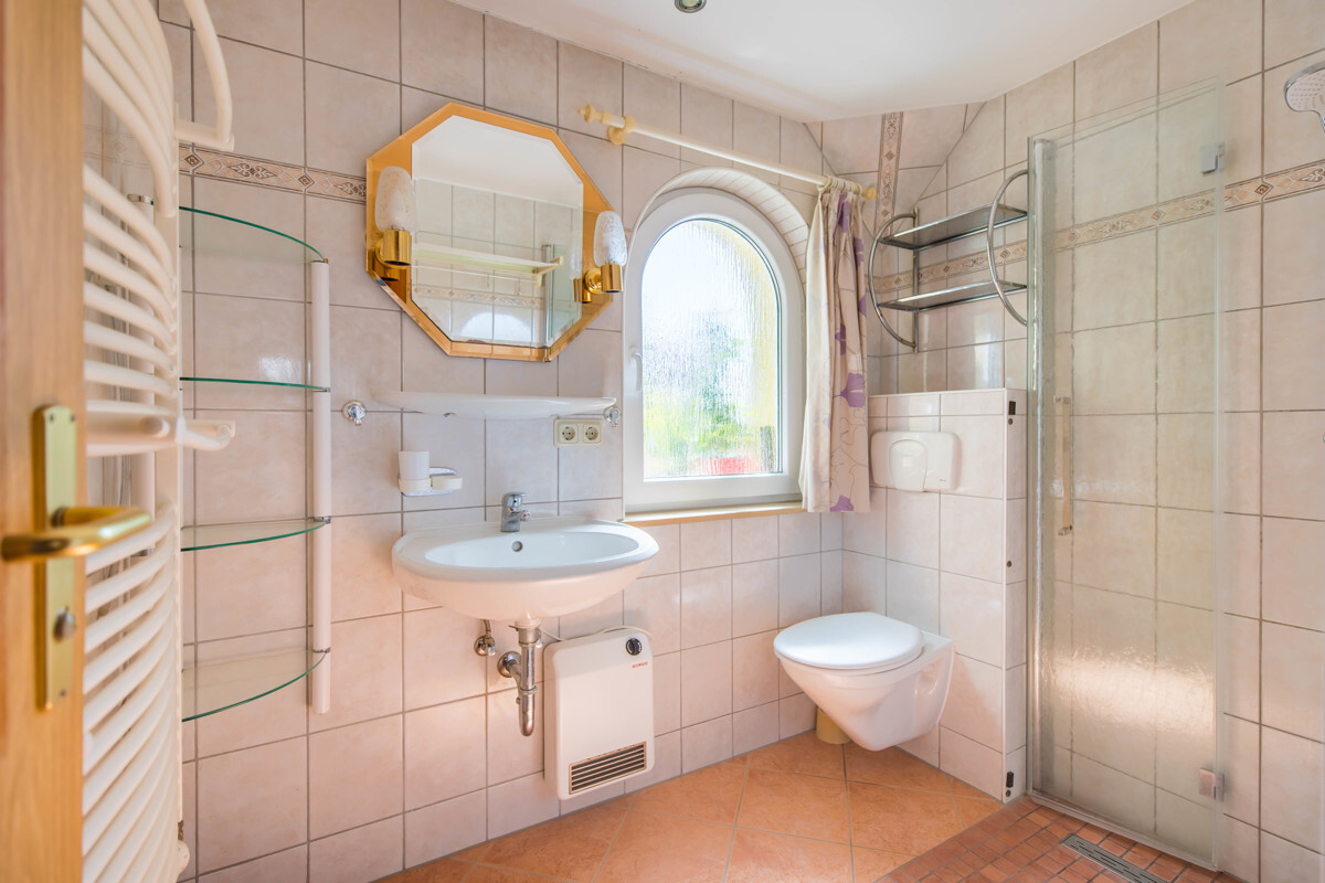 Wohnung 2 im EG - Bad