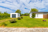 Garage und Saunahaus