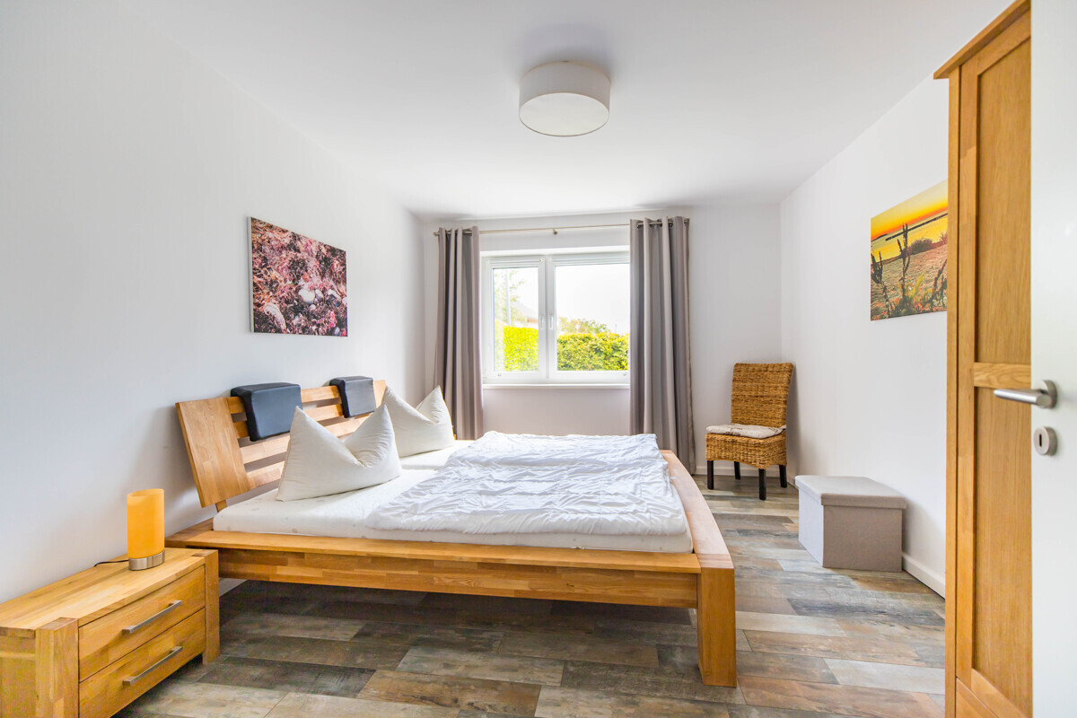 Schlafzimmer 2 EG