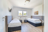 Schlafzimmer 2 DG