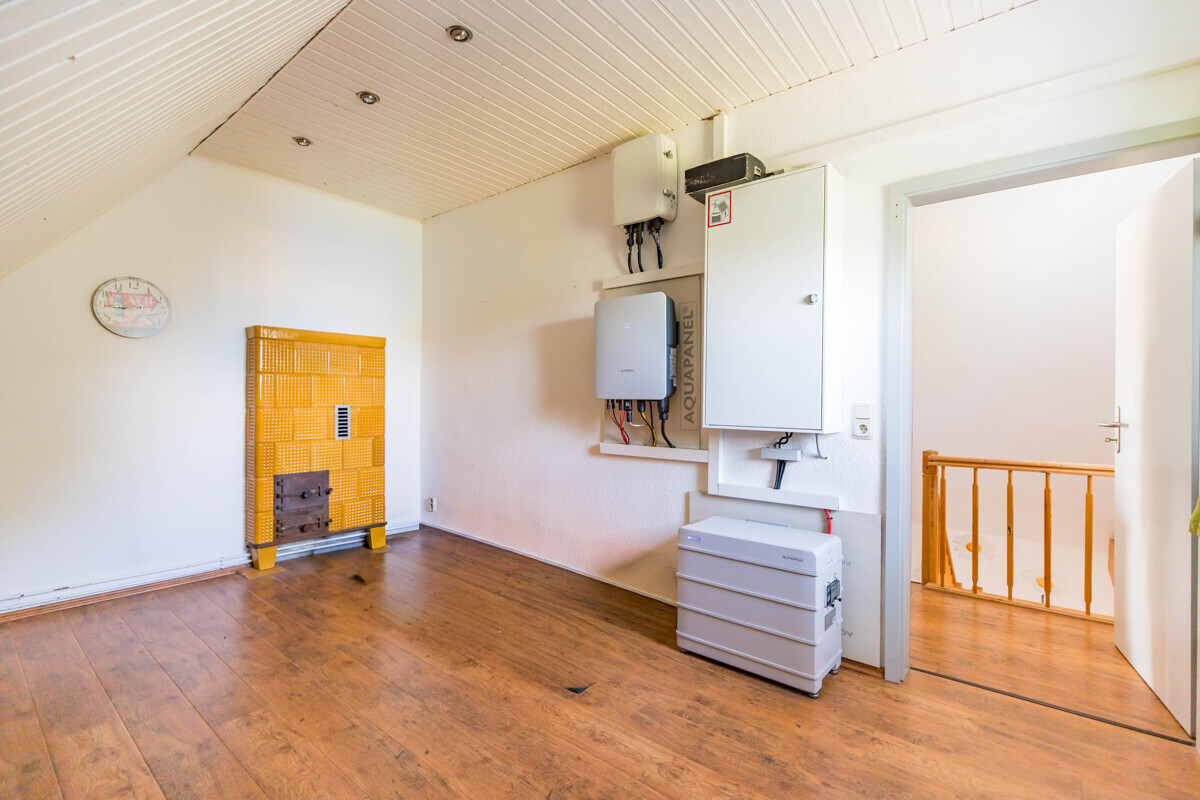Kinder-/Gäste-/Arbeitszimmer DG