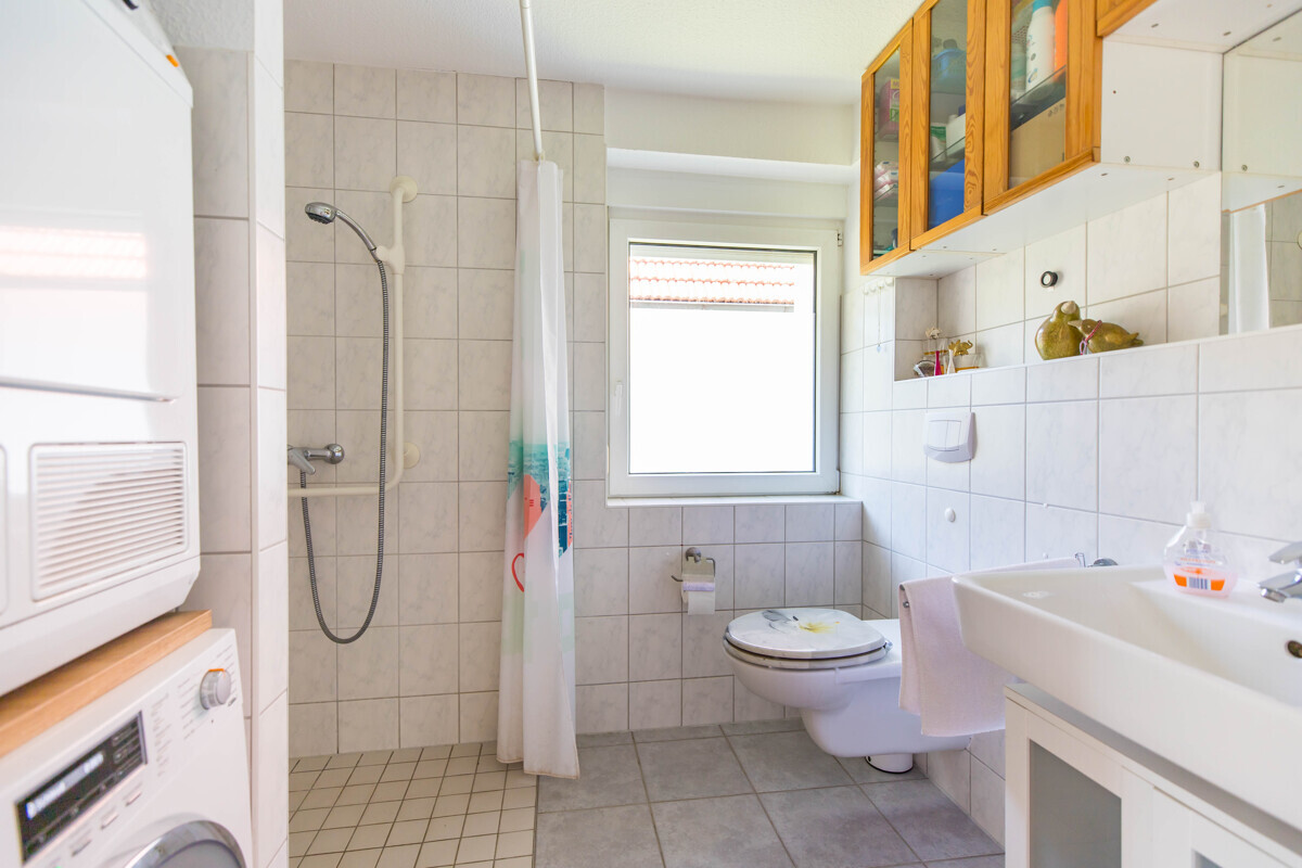 Badezimmer EG
