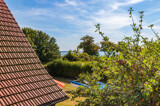 Nebengebäude - Blick zum Wasser