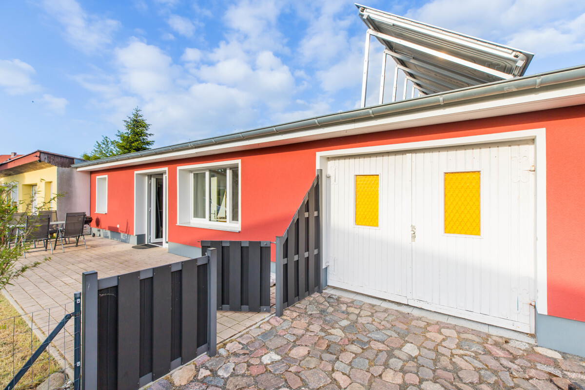 Bungalow mit Garage