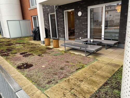 Terrasse mit Blick Richtung Wohnung