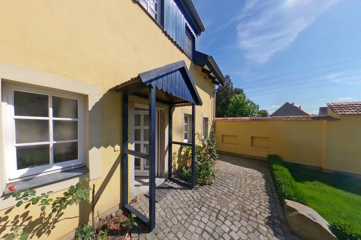 Einfamilienhaus "en miniature" am Dippelsdorfer Teich DIMAG mbH & Co. KG