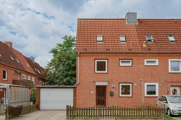 Straßenansicht