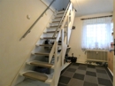 Arbeitszimmer EG links mit Treppe ins OG