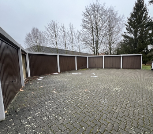 Außenansicht Garagen 