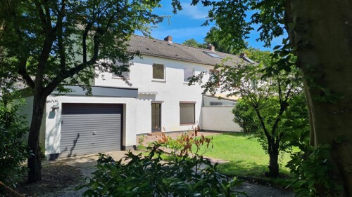 Endreihenhaus mit großem Garten