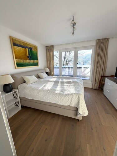 Elternschlafzimmer mit Bad en Suite 