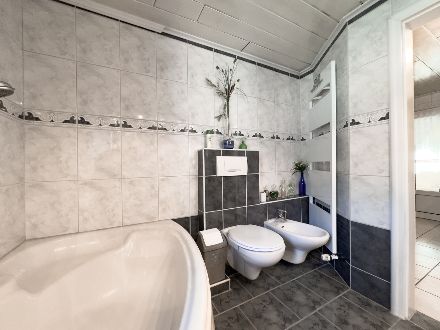 Badezimmer EG