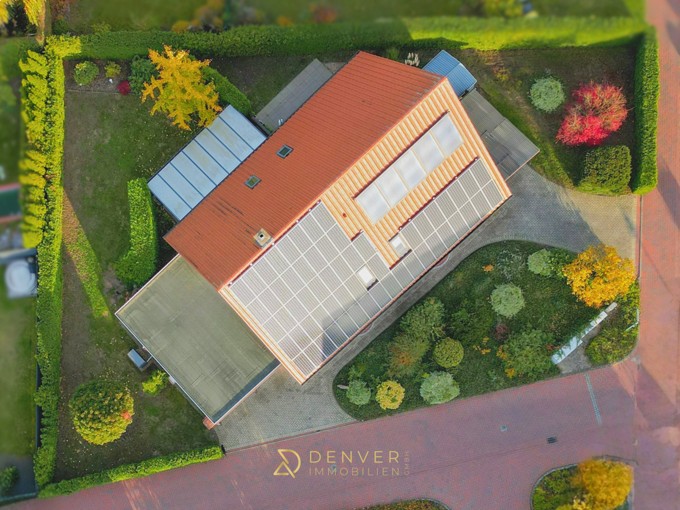 Luftaufnahme vom Grundstück