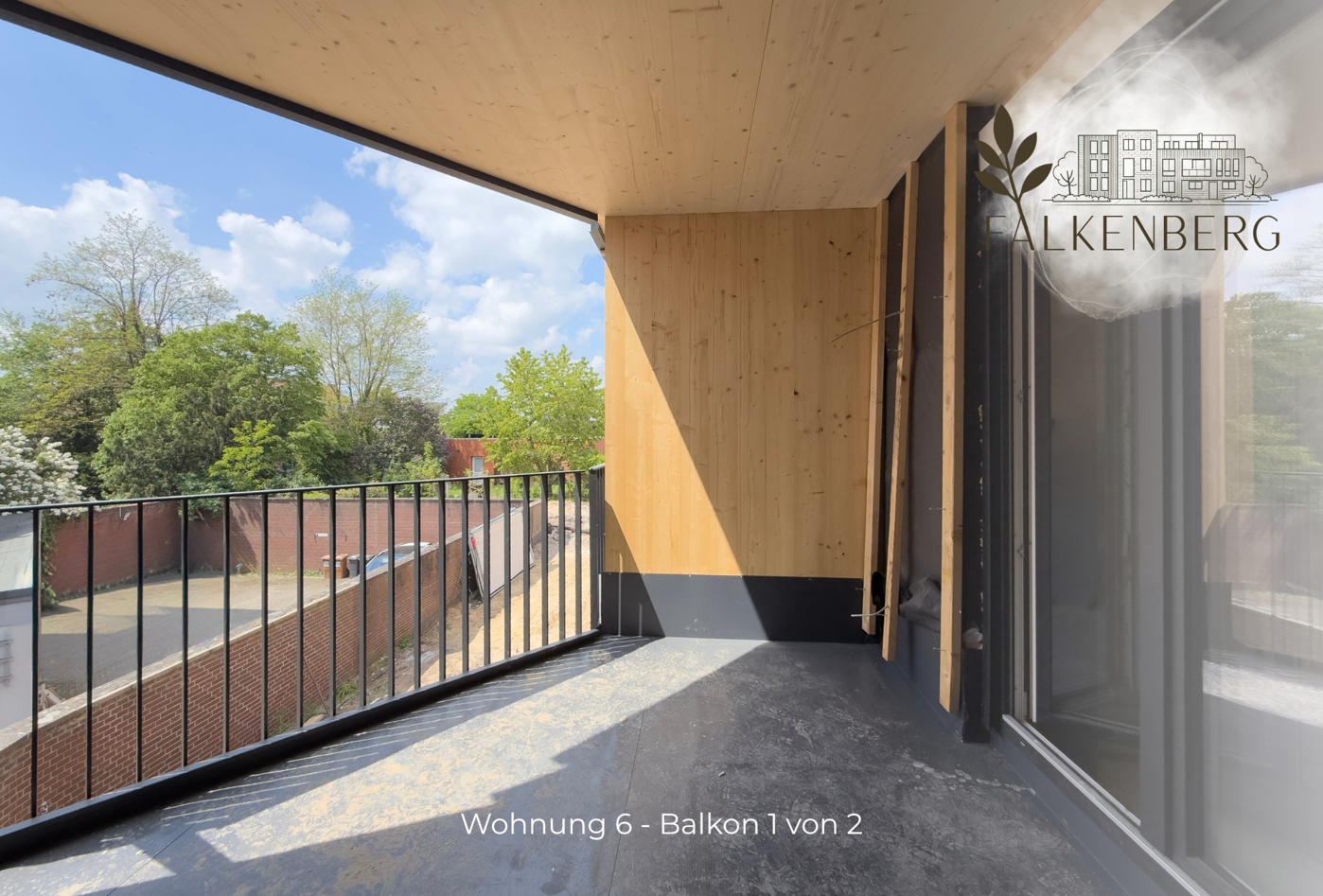 Balkon 1 von 2