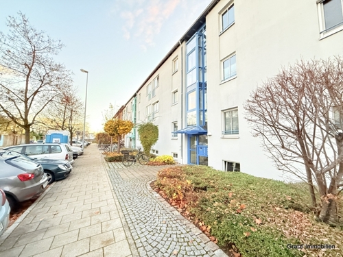 Anlage von der Straßenseite