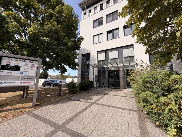Zugang zum Gebäude