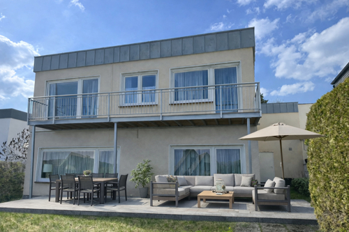 Balkon+Terrasse KI generiert