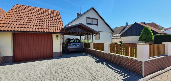 Haus mit Garage