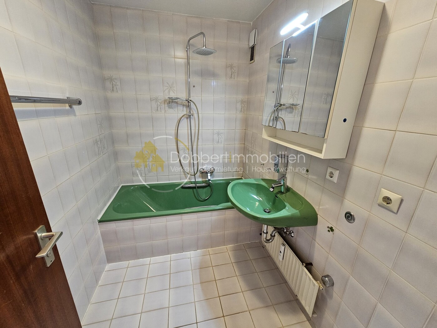 a5454a2c-10e1-478c-a5d4-49270b924356