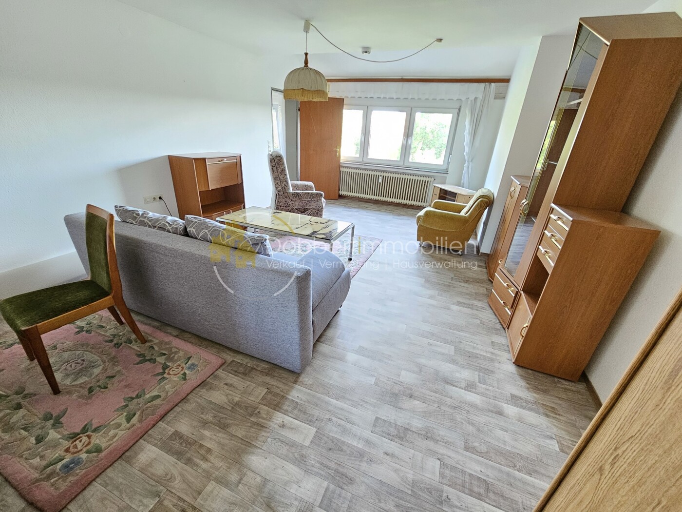 Wohnzimmer-/Schlafzimmer