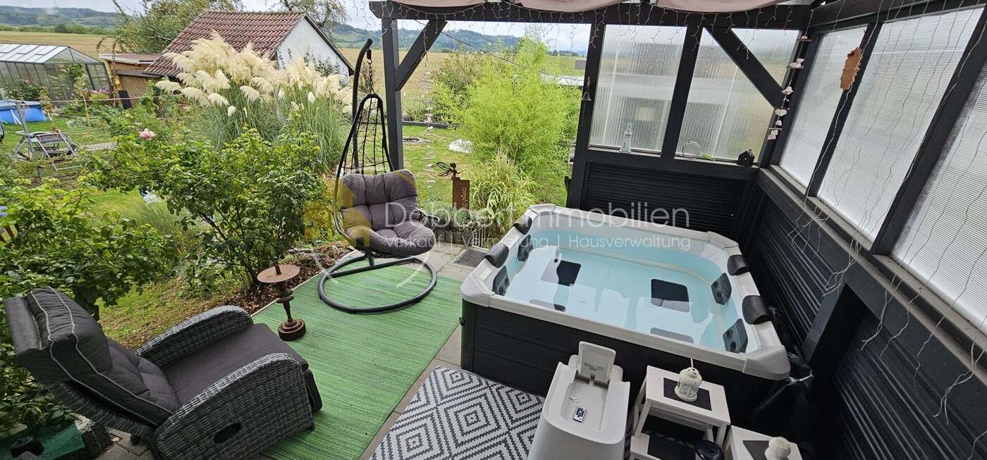 Terrasse mit Whirlpool