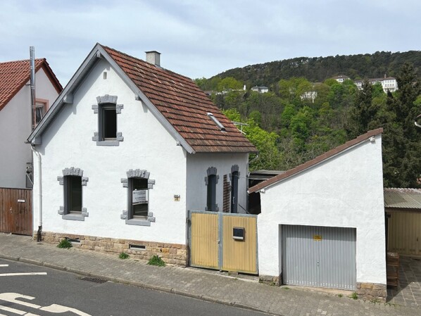 Straßenansicht