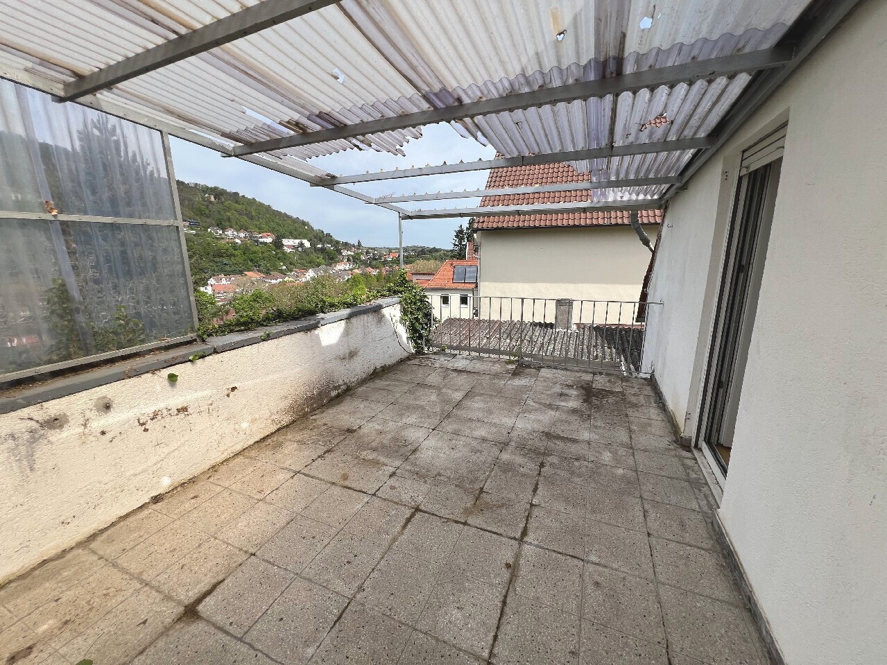 Terrasse zum Kinderzimmer