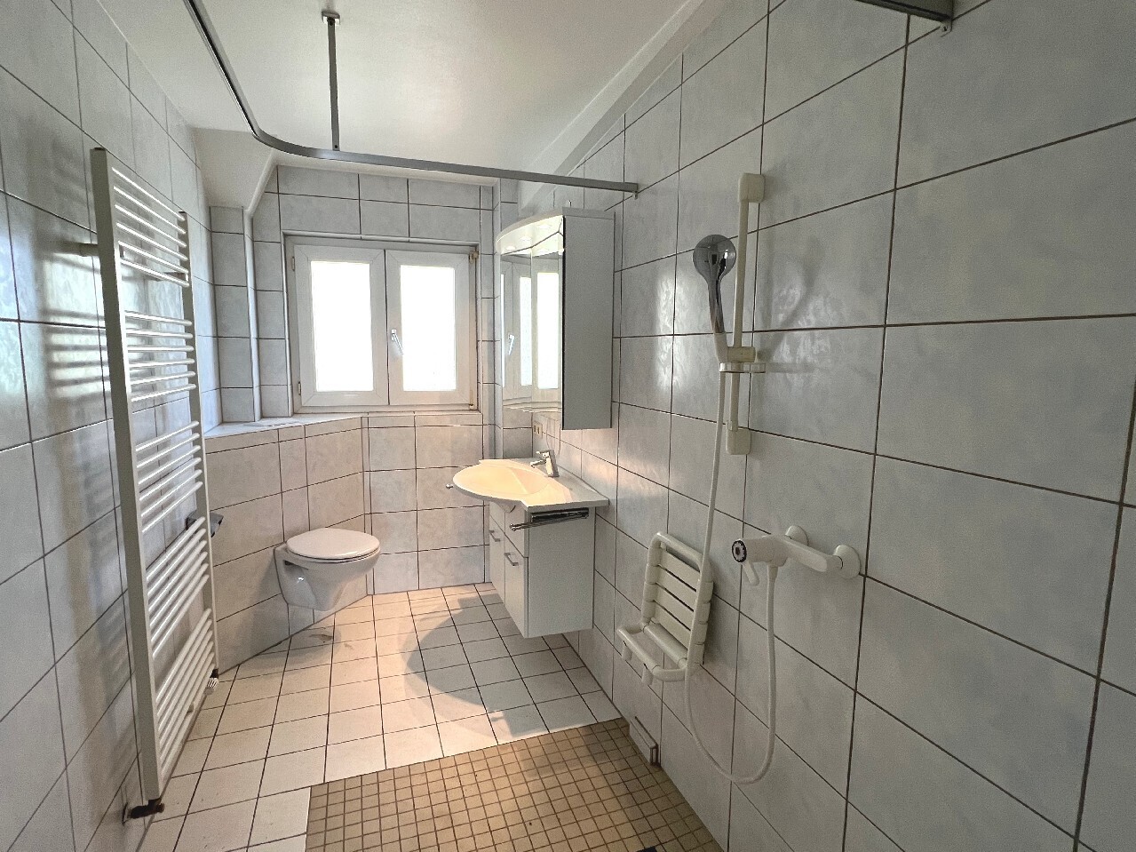 Badezimmer - Whg. 1.OG
