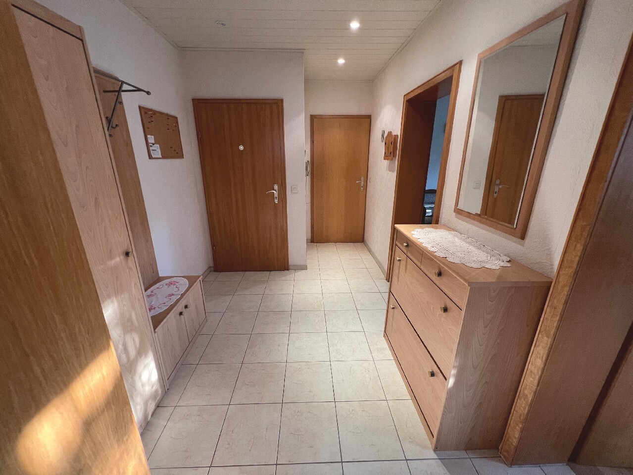 Eingang mit Garderobe