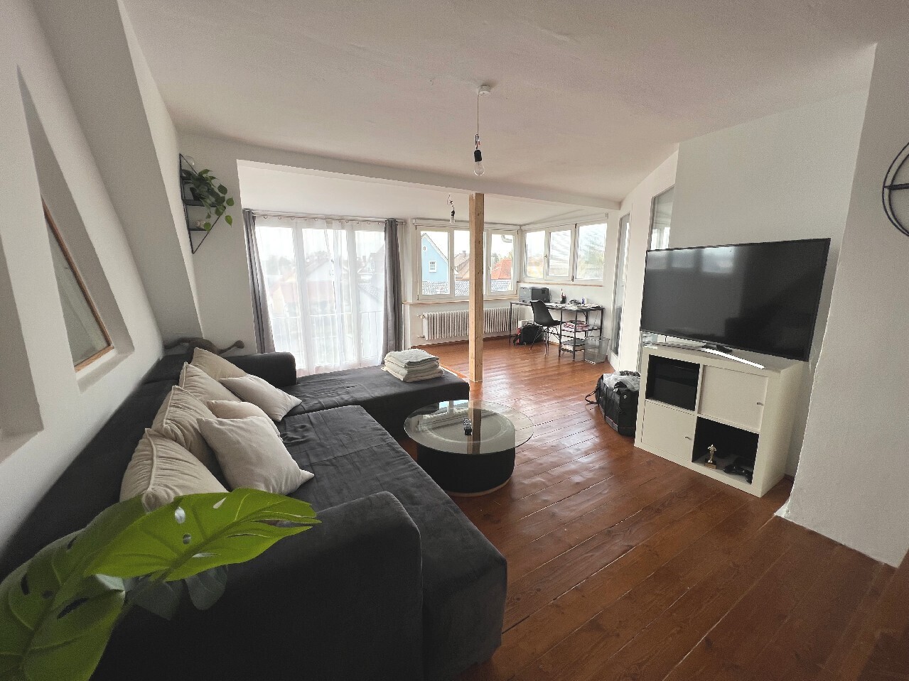 Wohnzimmer - Whg. im DG