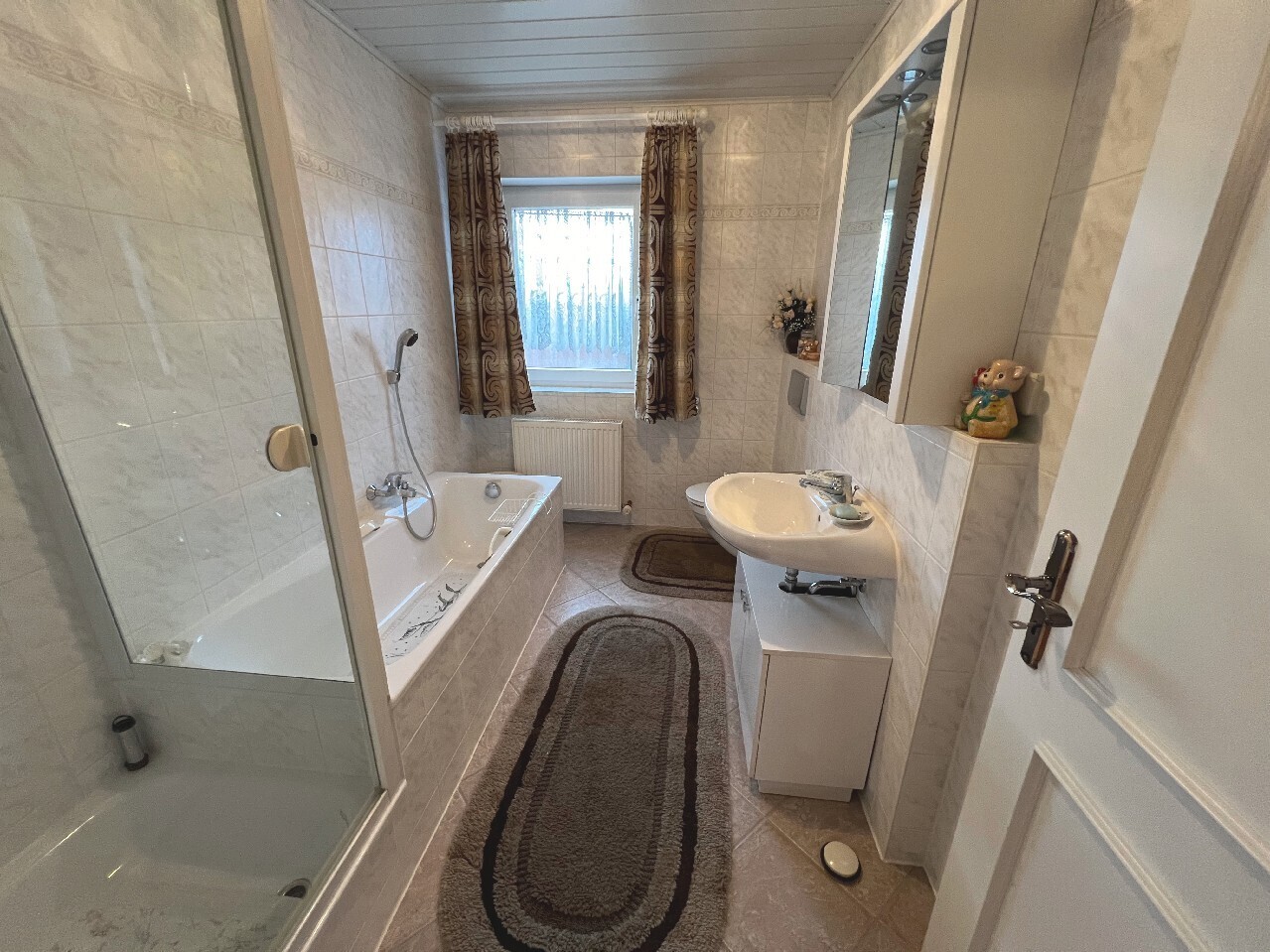 Badezimmer im DG