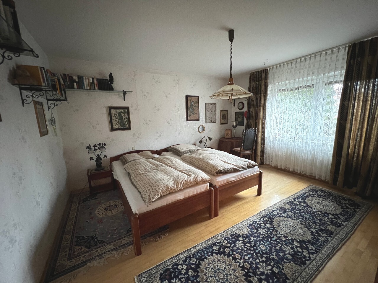 Schlafzimmer 1 im EG