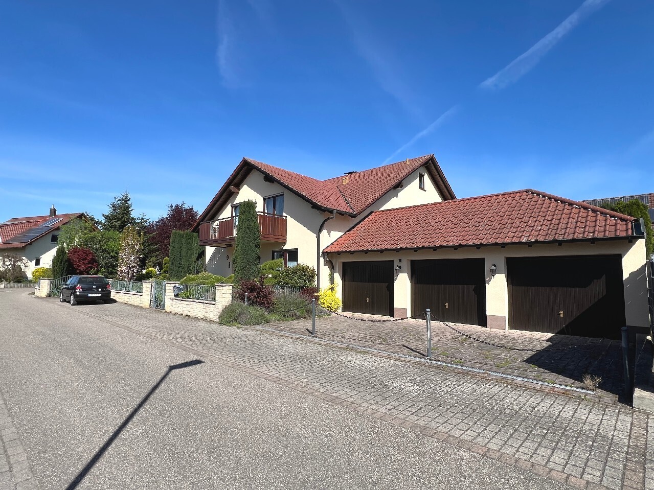 Straßenansicht