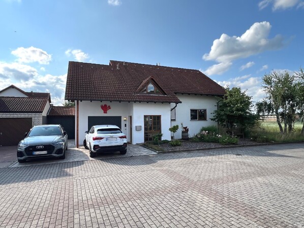 Straßenansicht