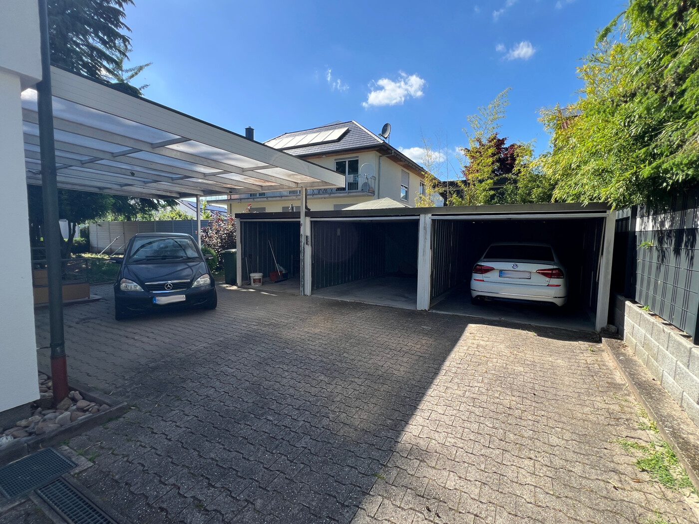 Garagen-Stellplätze