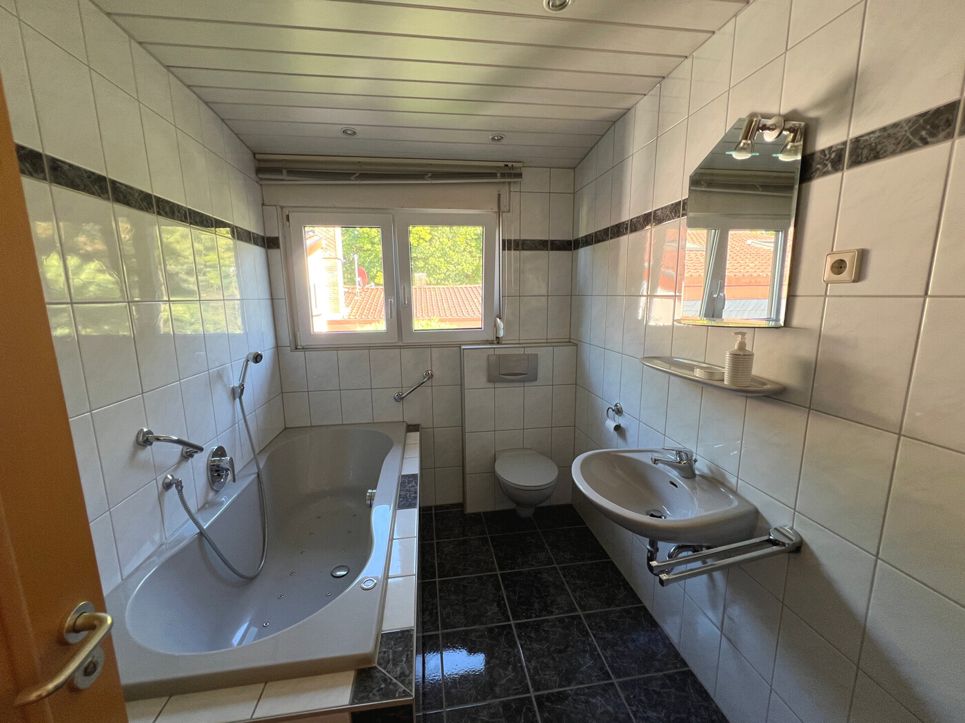 Badezimmer - Whg. im DG