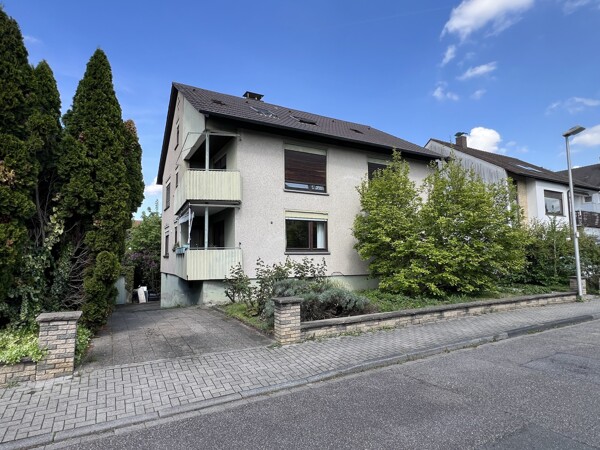 Straßenansicht