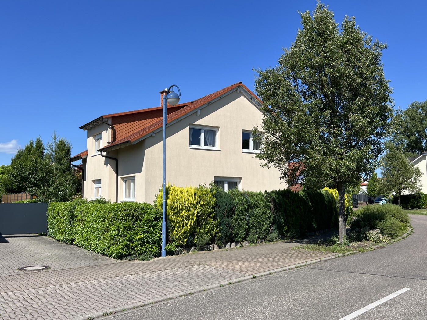Straßenansicht
