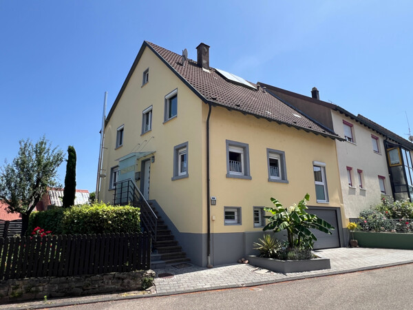 Straßenansicht