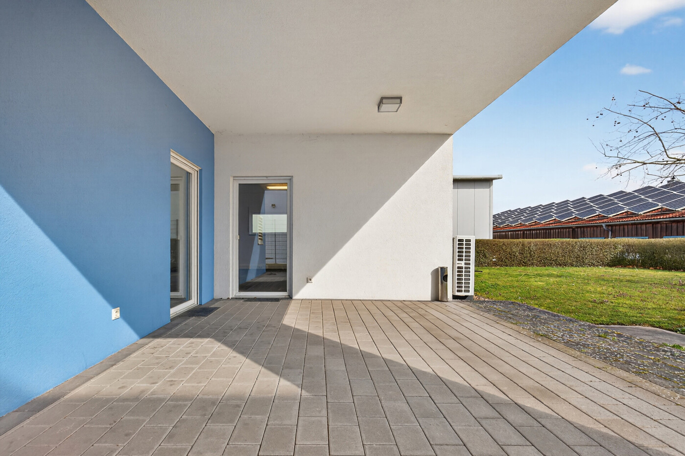 überdachte Terrasse