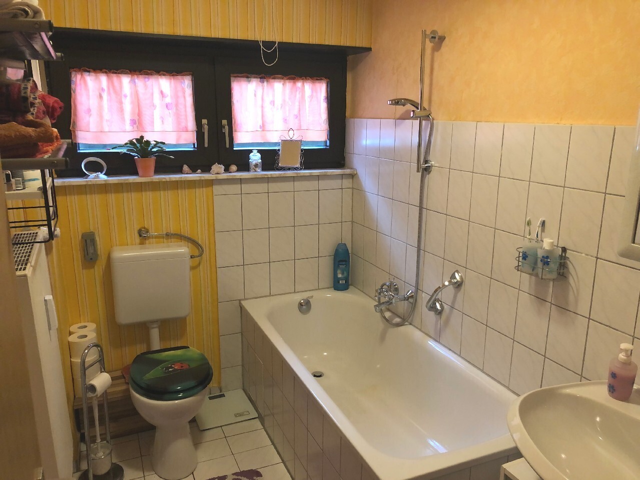Whg. EG links - Badezimmer
